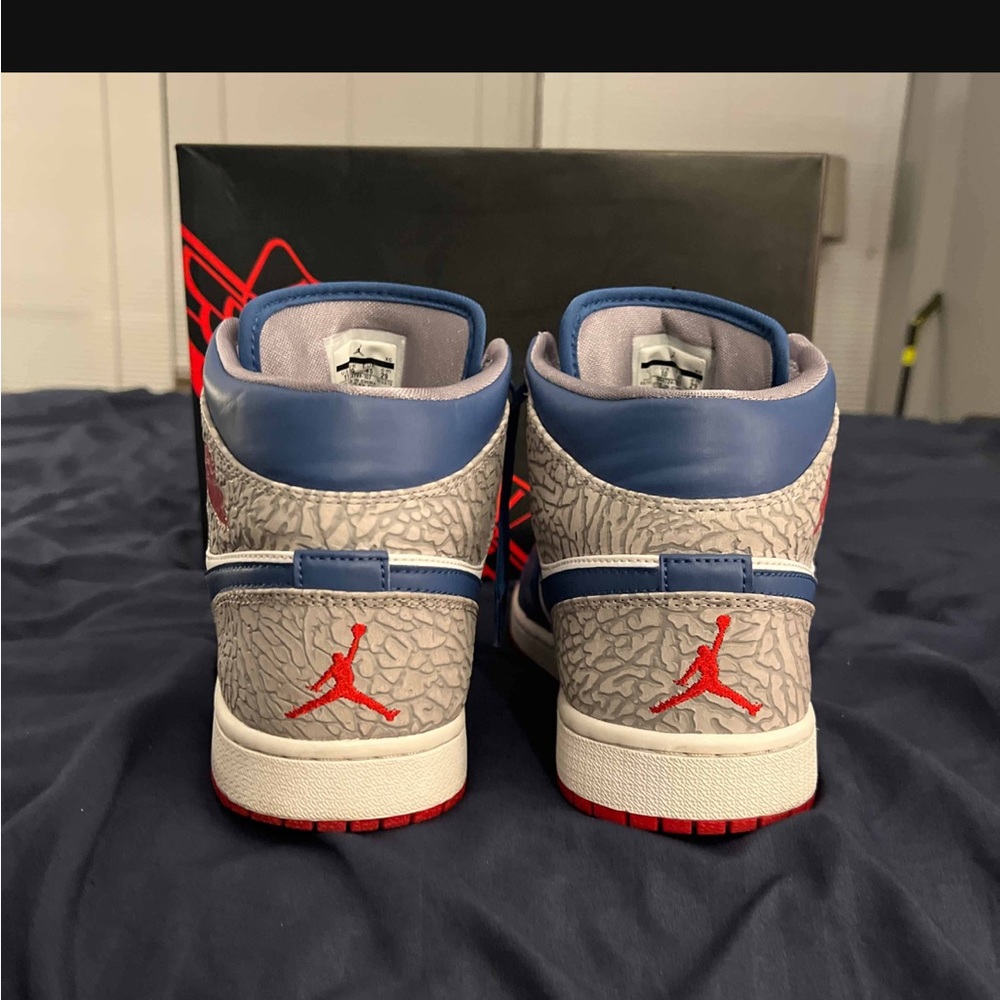 Jordan 1 - Picture 6 of 7
